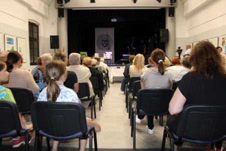 Mirna - Odprtje razstave Kristine Krhin, jun 2024, foto JSKD OI Trebnje (33)